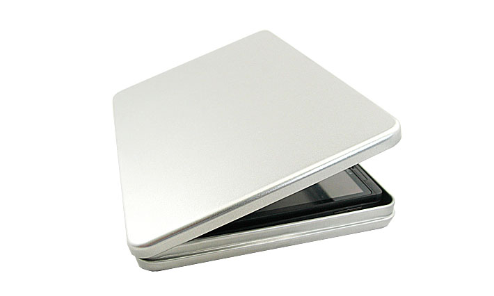 plain tin box 